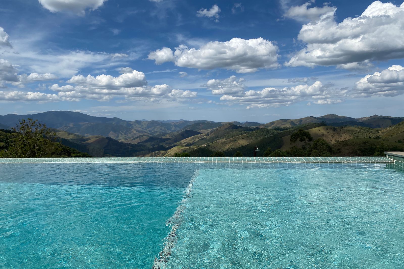 Custom Pool Construction — Fabulous Pools and Spas